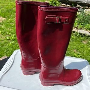 Polar Maroon/Burgundy rain boots size 8 Original Tall Wellington Waterproof